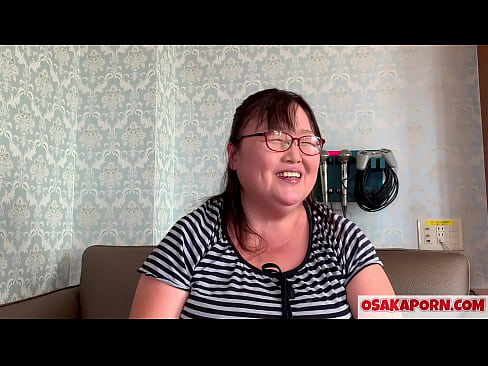 ❤️ Fat Japanese mom a 'sealltainn a h-mòr tits agus a' còrdadh ri feise dèideag. Tha màthair Àisianach 51-bliadhna a’ bruidhinn mun eòlas gnèitheasach aice. Yukiko 1 OSAKAPORN milf reamhar ❤️  Fucking  leinn  ️❤